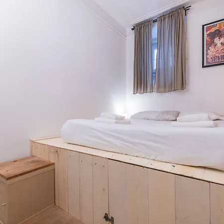 Apartment 3bdr Mouraria By Lovelystay *